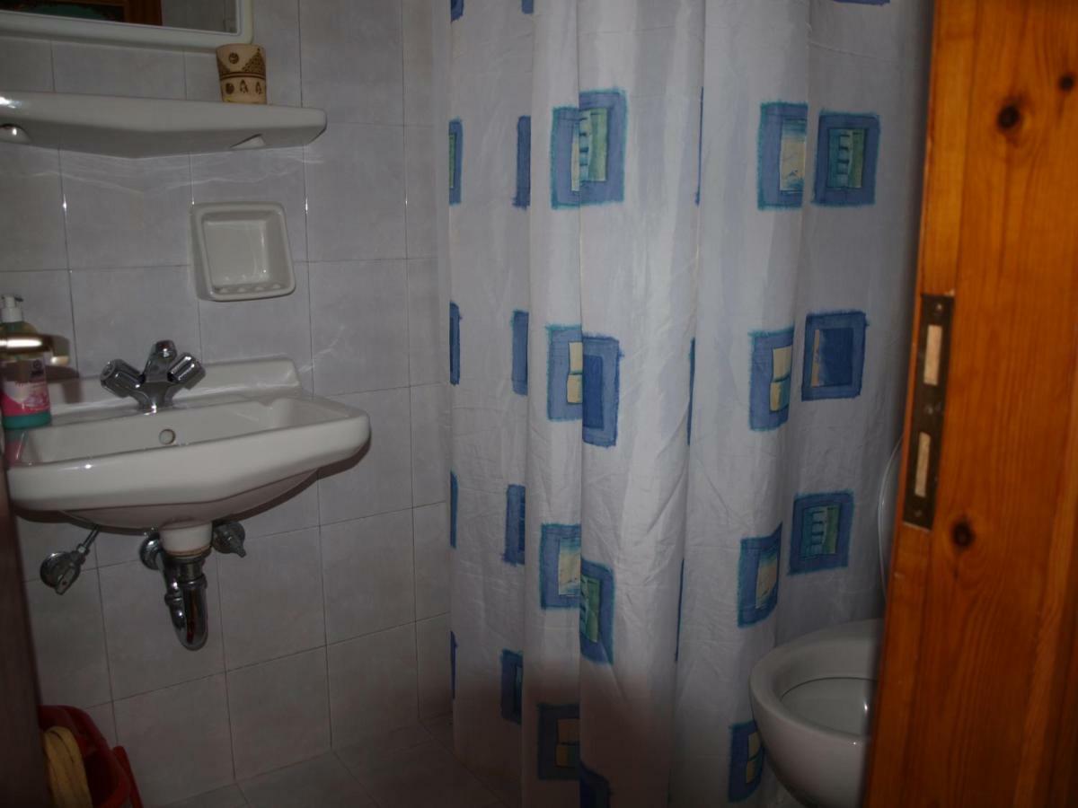 Batika Rooms Artemonas Exterior foto